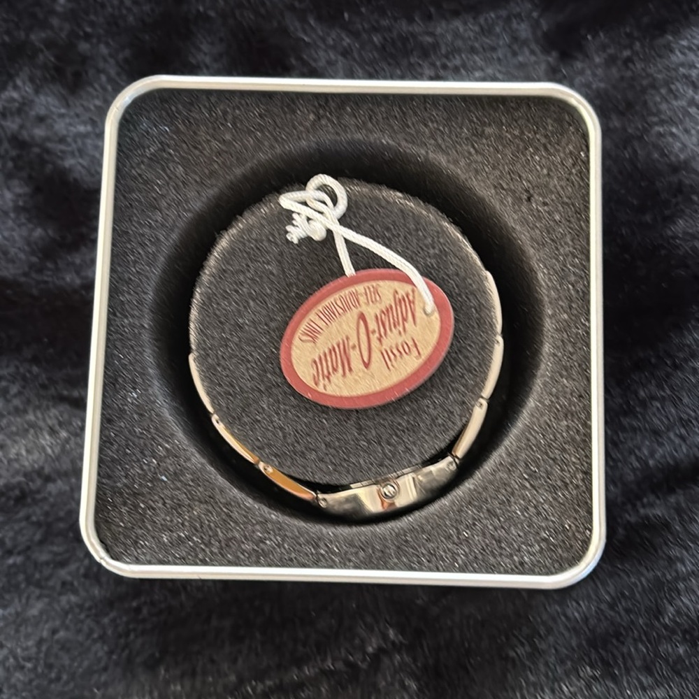 Fossil Women's Silver Watch with Pink Dial - Picture 2 of 3